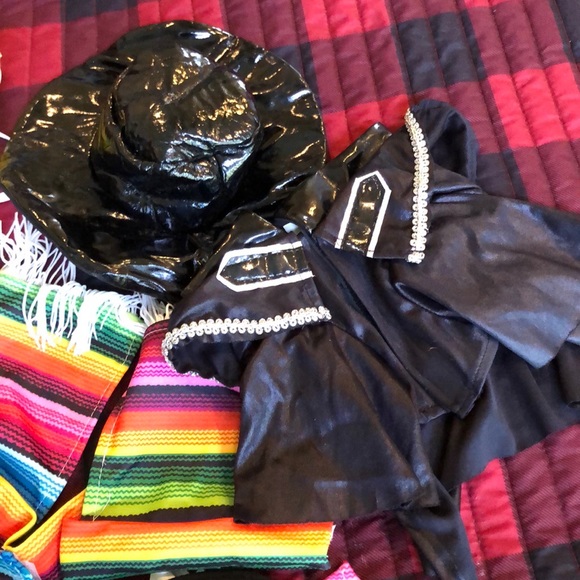 4 Small dog Halloween costumes - Picture 4 of 14